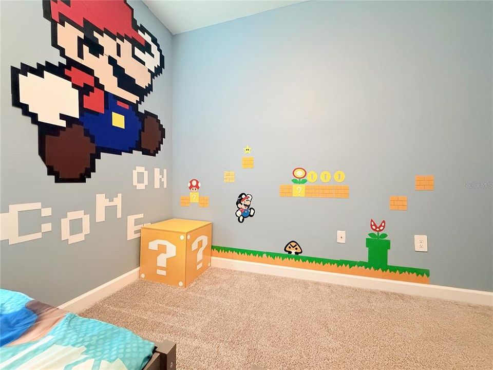 For Sale: $589,000 (6 beds, 5 baths, 3291 Square Feet)