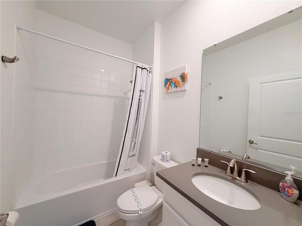 For Sale: $589,000 (6 beds, 5 baths, 3291 Square Feet)