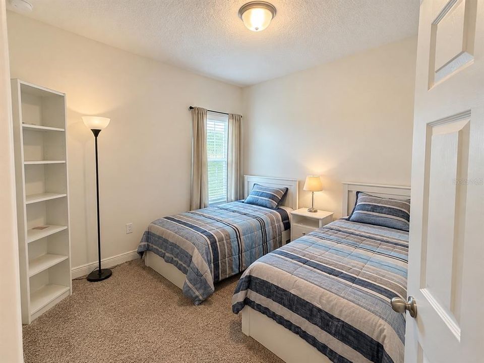 For Sale: $429,900 (3 beds, 2 baths, 1937 Square Feet)