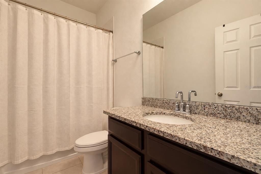For Sale: $429,900 (3 beds, 2 baths, 1937 Square Feet)