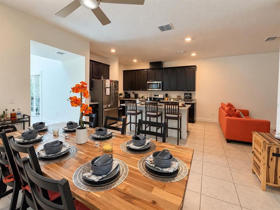 For Sale: $429,900 (3 beds, 2 baths, 1937 Square Feet)