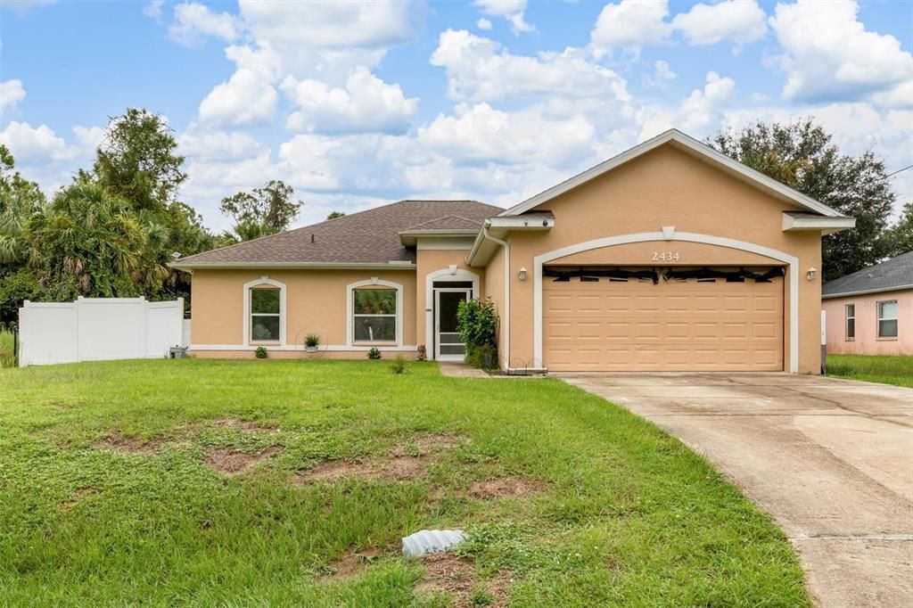 For Sale: $375,000 (3 beds, 2 baths, 1724 Square Feet)