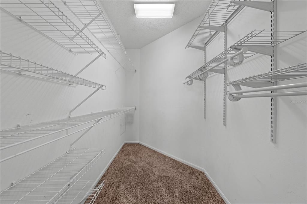 En Venta: $349,000 (3 camas, 2 baños, 1406 Pies cuadrados)