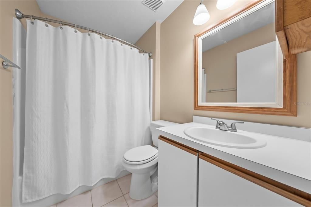 En Venta: $349,000 (3 camas, 2 baños, 1406 Pies cuadrados)