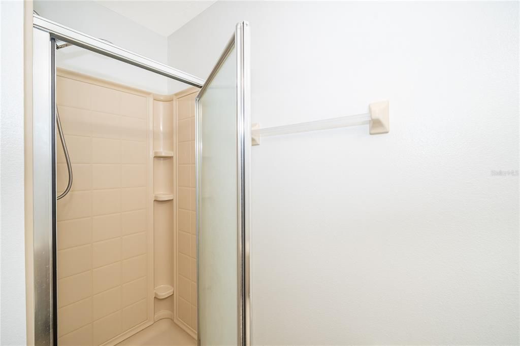 For Rent: $3,600 (5 beds, 4 baths, 2317 Square Feet)