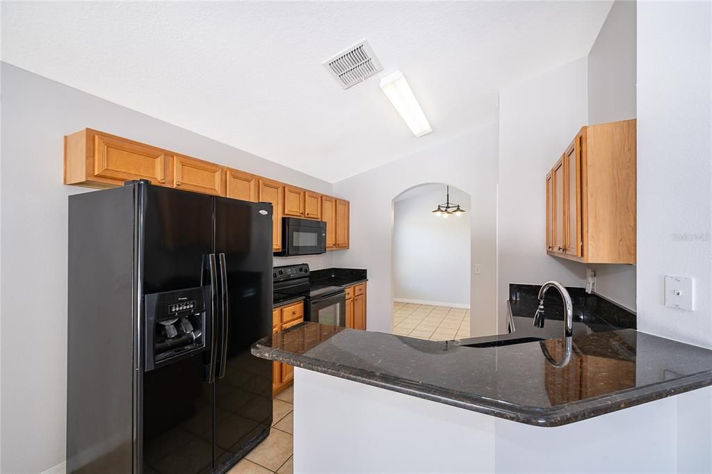For Rent: $3,600 (5 beds, 4 baths, 2317 Square Feet)