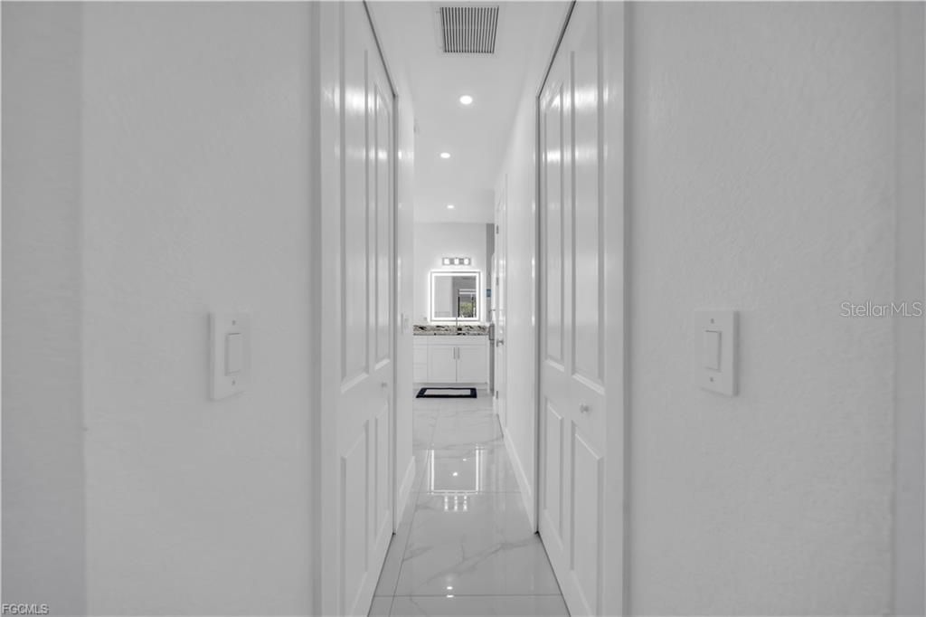 На продажу: $719,000 (3 спален, 3 ванн, 1987 Квадратных фут)