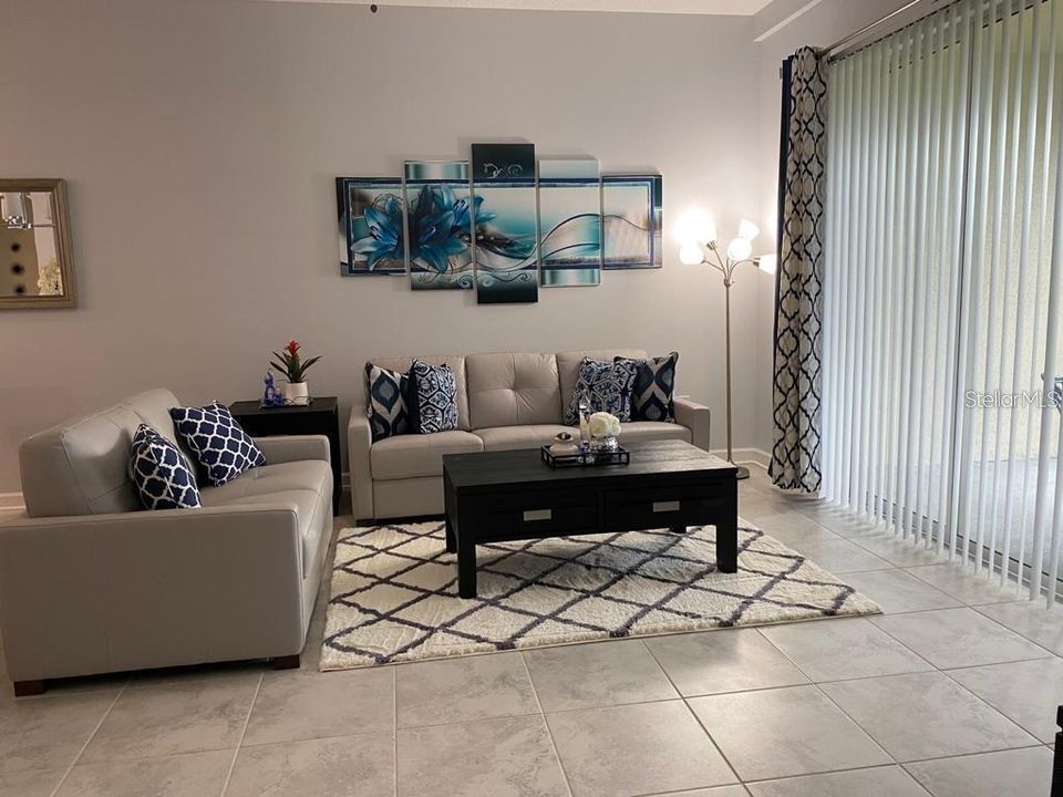 For Rent: $2,100 (2 beds, 2 baths, 1388 Square Feet)