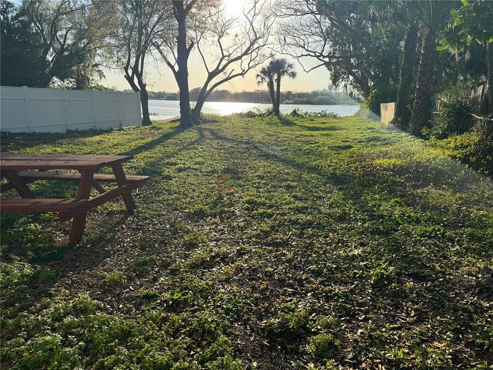 For Rent: $2,095 (3 beds, 2 baths, 1266 Square Feet)