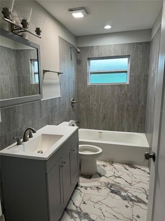 For Rent: $2,095 (3 beds, 2 baths, 1266 Square Feet)