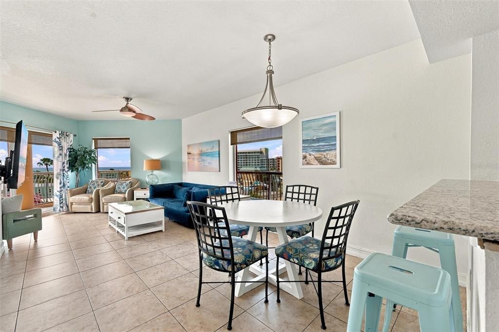 For Sale: $500,000 (2 beds, 2 baths, 914 Square Feet)