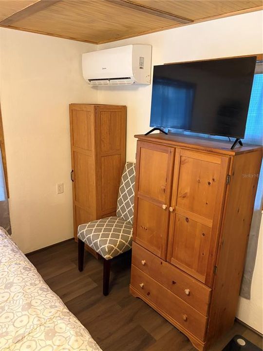 En Venta: $295,000 (2 camas, 2 baños, 720 Pies cuadrados)