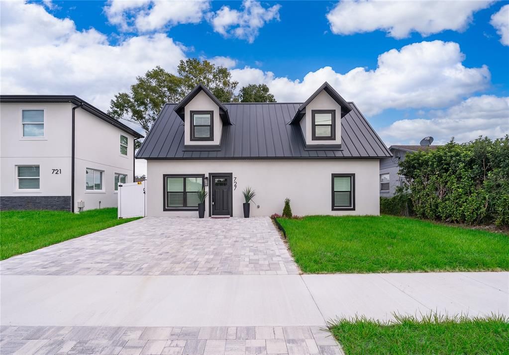 For Rent: $2,200 (2 beds, 2 baths, 1186 Square Feet)