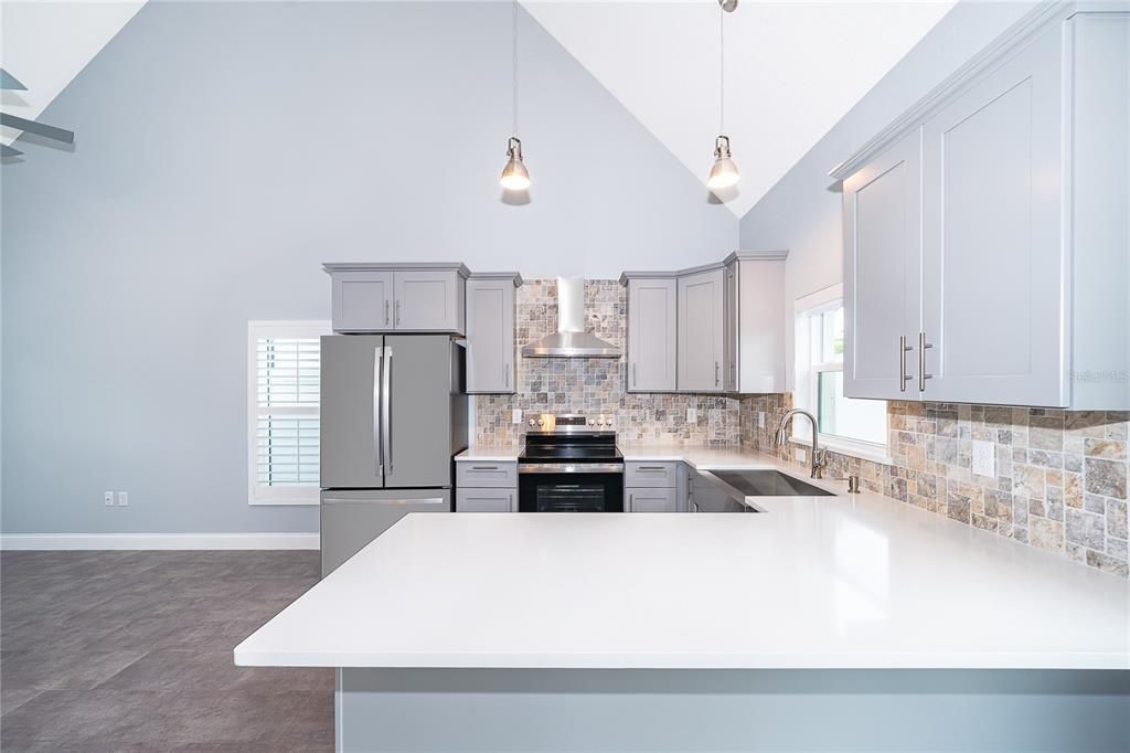 For Rent: $2,200 (2 beds, 2 baths, 1186 Square Feet)