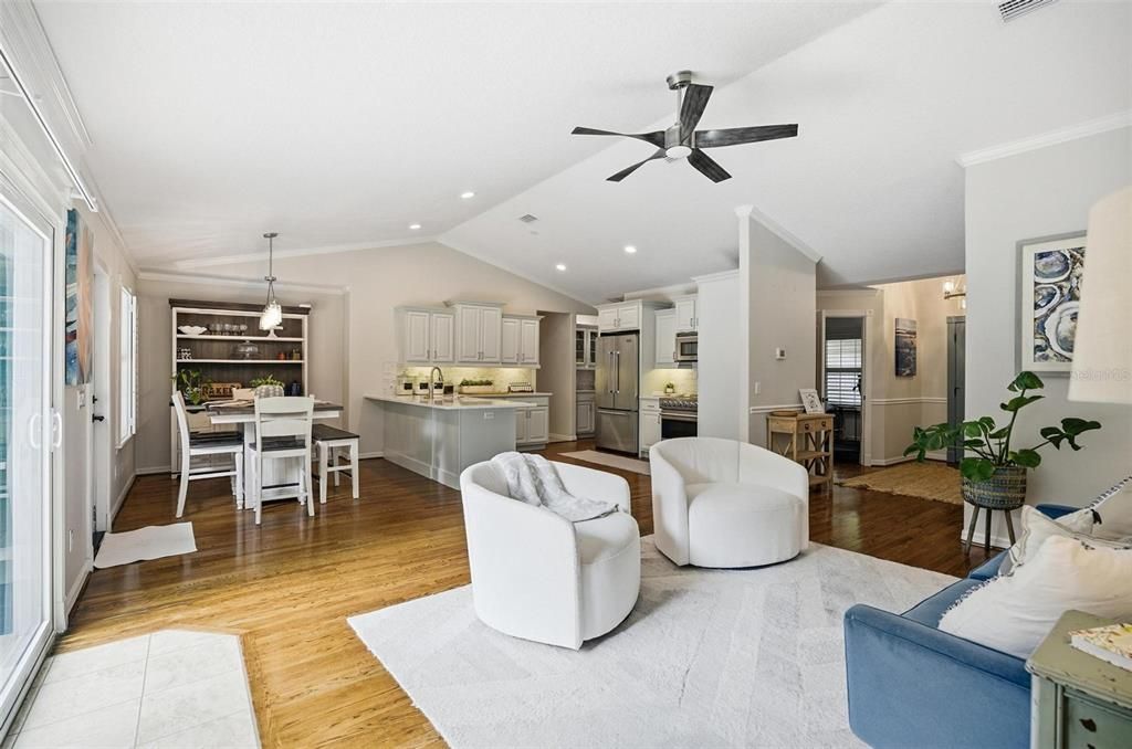 En Venta: $1,200,000 (4 camas, 2 baños, 2312 Pies cuadrados)