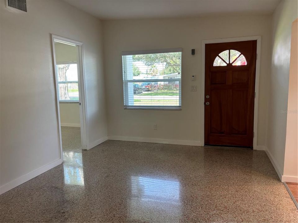 En Renta: $3,200 (3 camas, 2 baños, 1305 Pies cuadrados)