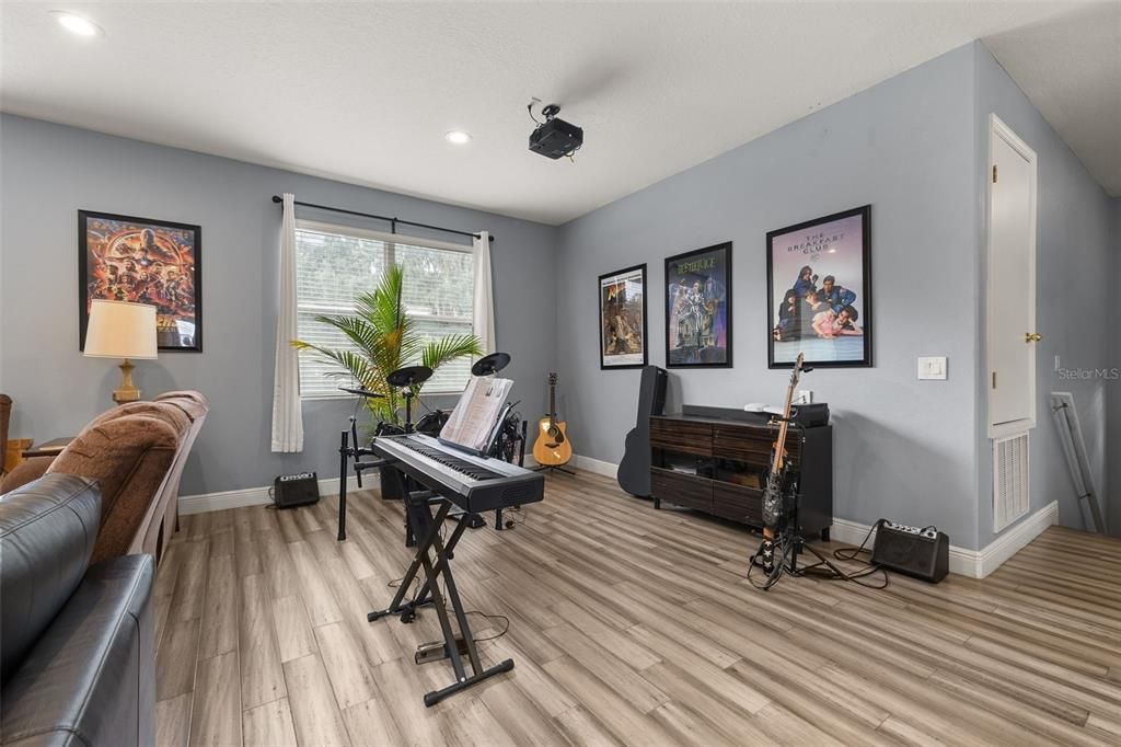 For Sale: $629,000 (4 beds, 3 baths, 3586 Square Feet)