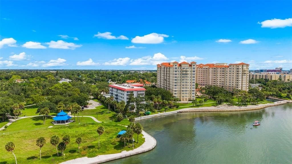 En Venta: $639,900 (2 camas, 2 baños, 1160 Pies cuadrados)