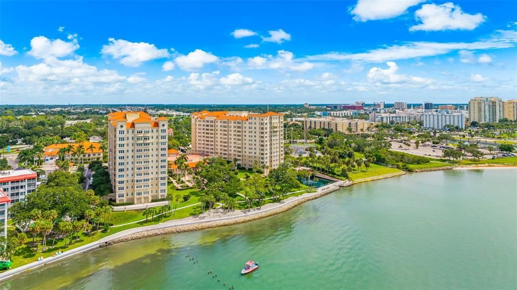 En Venta: $639,900 (2 camas, 2 baños, 1160 Pies cuadrados)