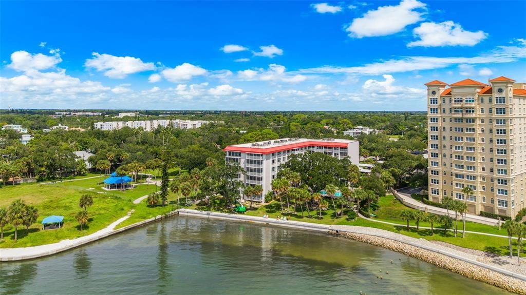 En Venta: $639,900 (2 camas, 2 baños, 1160 Pies cuadrados)