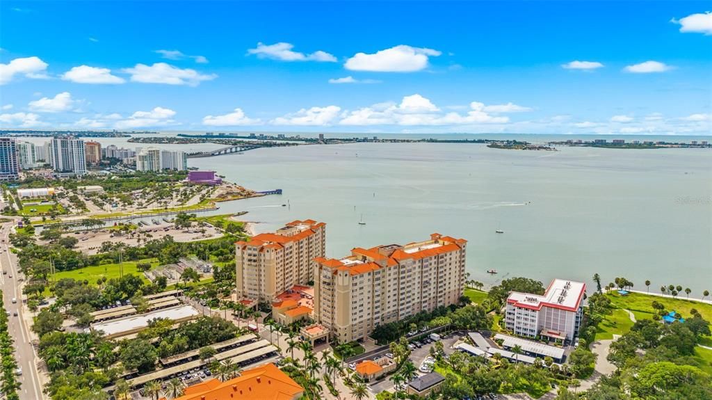 En Venta: $639,900 (2 camas, 2 baños, 1160 Pies cuadrados)