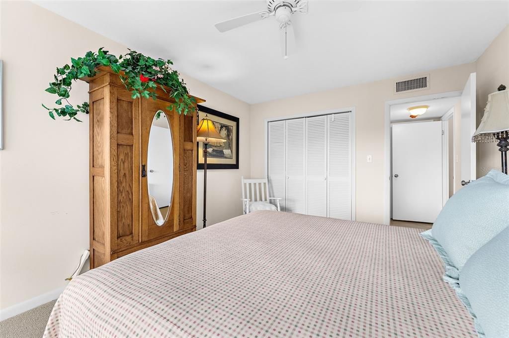 En Venta: $639,900 (2 camas, 2 baños, 1160 Pies cuadrados)