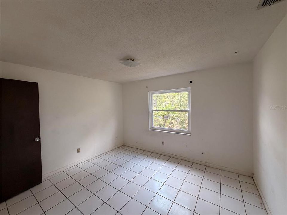 For Sale: $339,000 (4 beds, 2 baths, 1611 Square Feet)