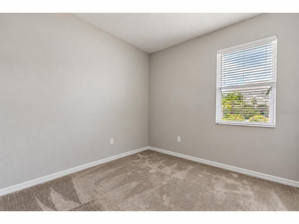 For Rent: $2,065 (4 beds, 2 baths, 1825 Square Feet)