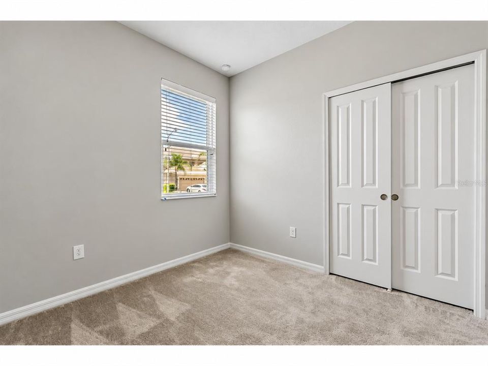 For Rent: $2,065 (4 beds, 2 baths, 1825 Square Feet)