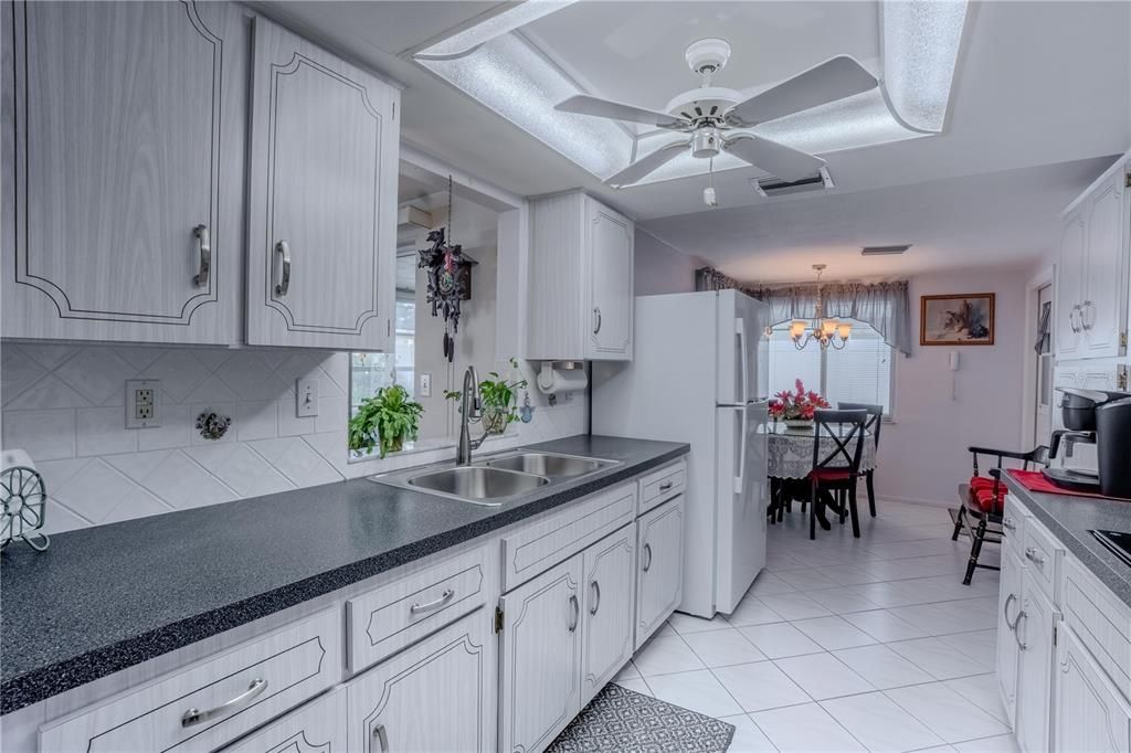 En Venta: $285,000 (2 camas, 2 baños, 1362 Pies cuadrados)