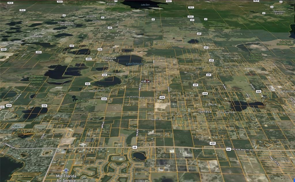 На продажу: $379,900 (4.84 acres)