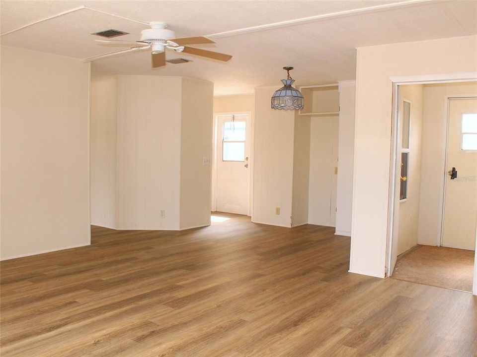 En Venta: $89,898 (2 camas, 2 baños, 1007 Pies cuadrados)