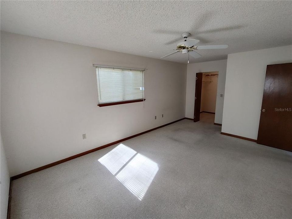 For Sale: $168,500 (2 beds, 2 baths, 1208 Square Feet)