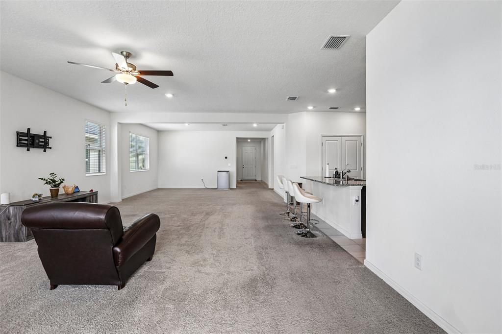 For Sale: $439,000 (4 beds, 3 baths, 2328 Square Feet)