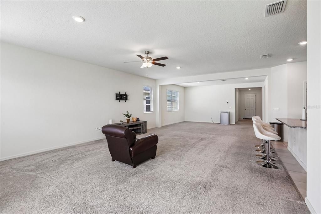 For Sale: $439,000 (4 beds, 3 baths, 2328 Square Feet)