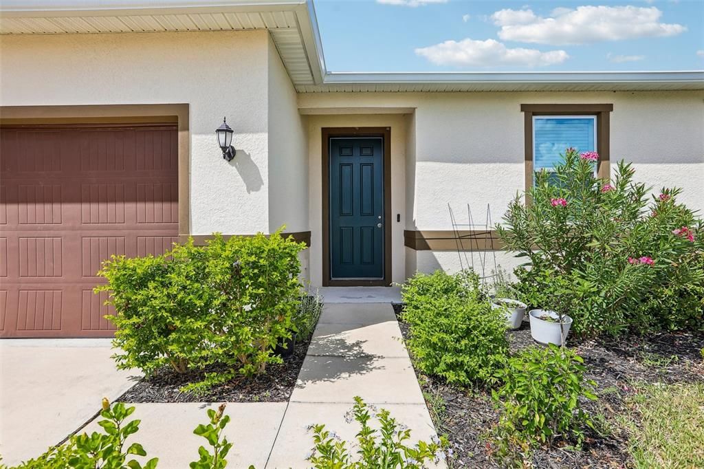 For Sale: $439,000 (4 beds, 3 baths, 2328 Square Feet)