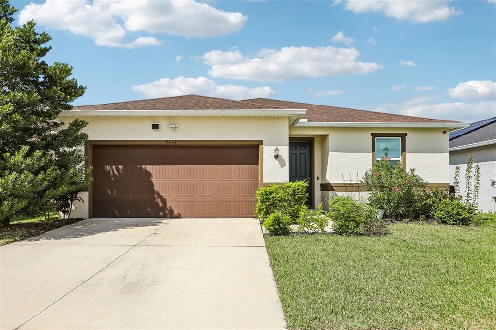 For Sale: $439,000 (4 beds, 3 baths, 2328 Square Feet)