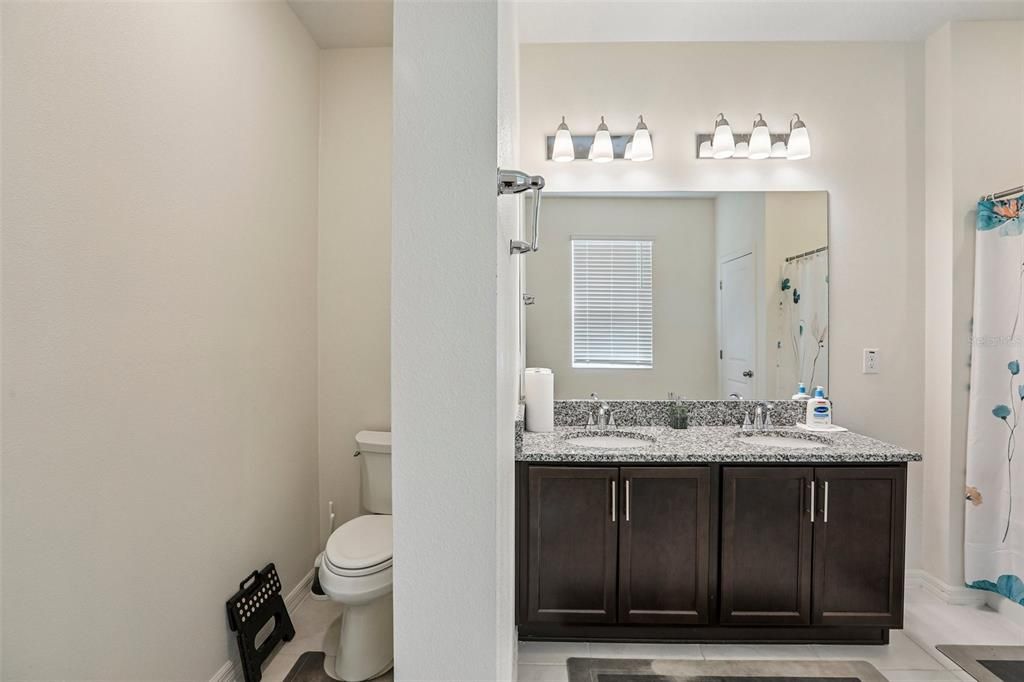 For Sale: $439,000 (4 beds, 3 baths, 2328 Square Feet)