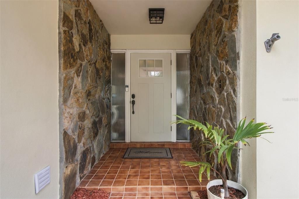 En Venta: $565,000 (3 camas, 2 baños, 1683 Pies cuadrados)