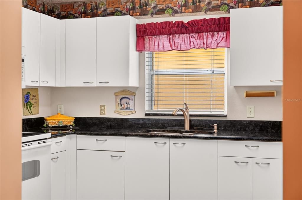 En Venta: $375,000 (2 camas, 2 baños, 1228 Pies cuadrados)