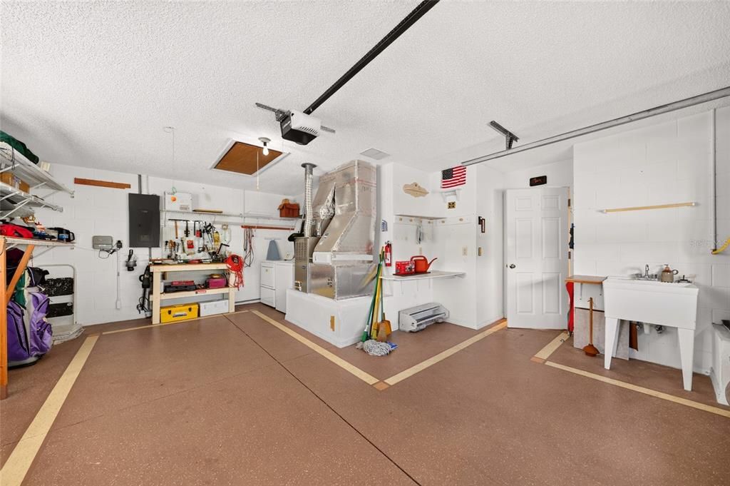 En Venta: $375,000 (2 camas, 2 baños, 1228 Pies cuadrados)