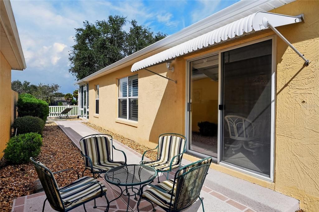 En Venta: $375,000 (2 camas, 2 baños, 1228 Pies cuadrados)
