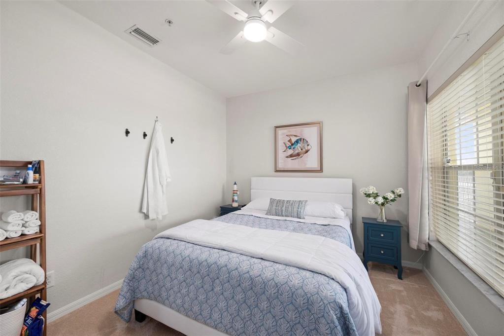 For Sale: $180,000 (3 beds, 2 baths, 1293 Square Feet)