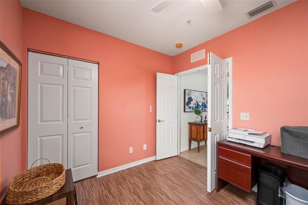 For Sale: $180,000 (3 beds, 2 baths, 1293 Square Feet)