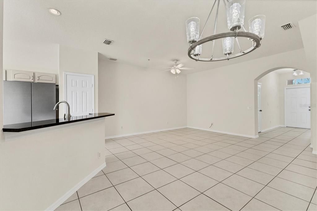 For Sale: $284,900 (3 beds, 2 baths, 1487 Square Feet)