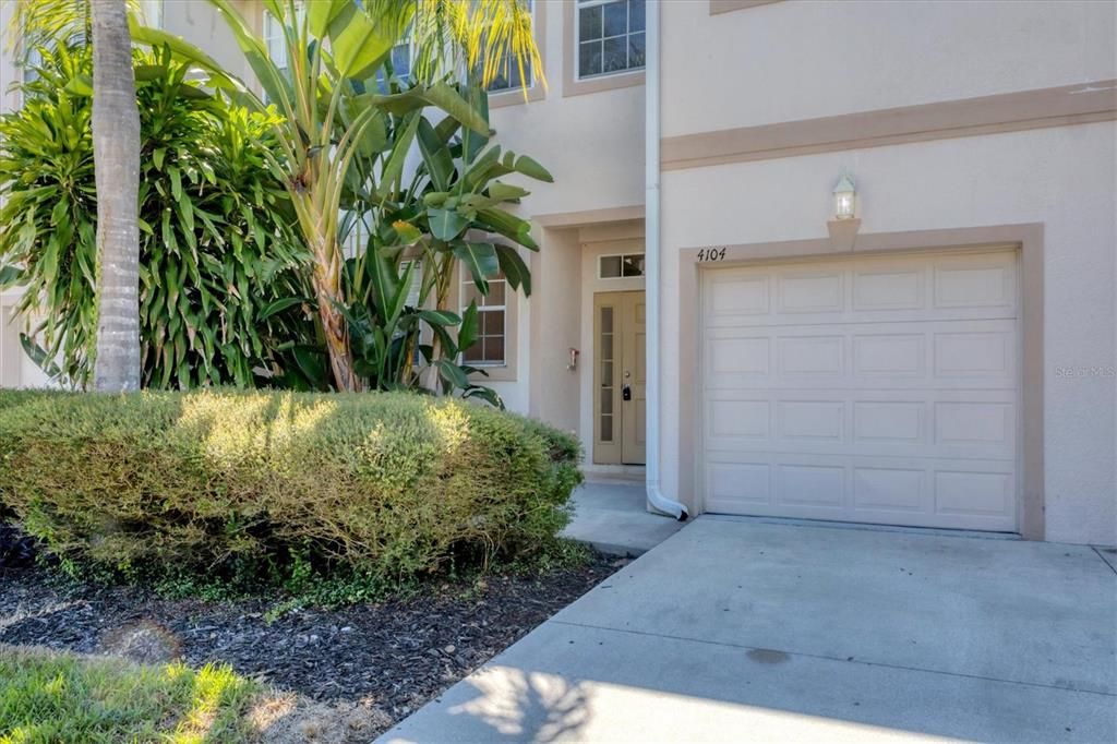For Sale: $284,900 (3 beds, 2 baths, 1487 Square Feet)