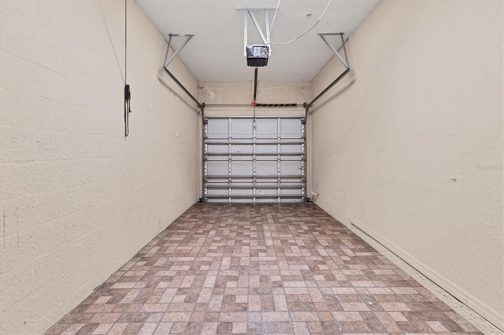 For Sale: $284,900 (3 beds, 2 baths, 1487 Square Feet)