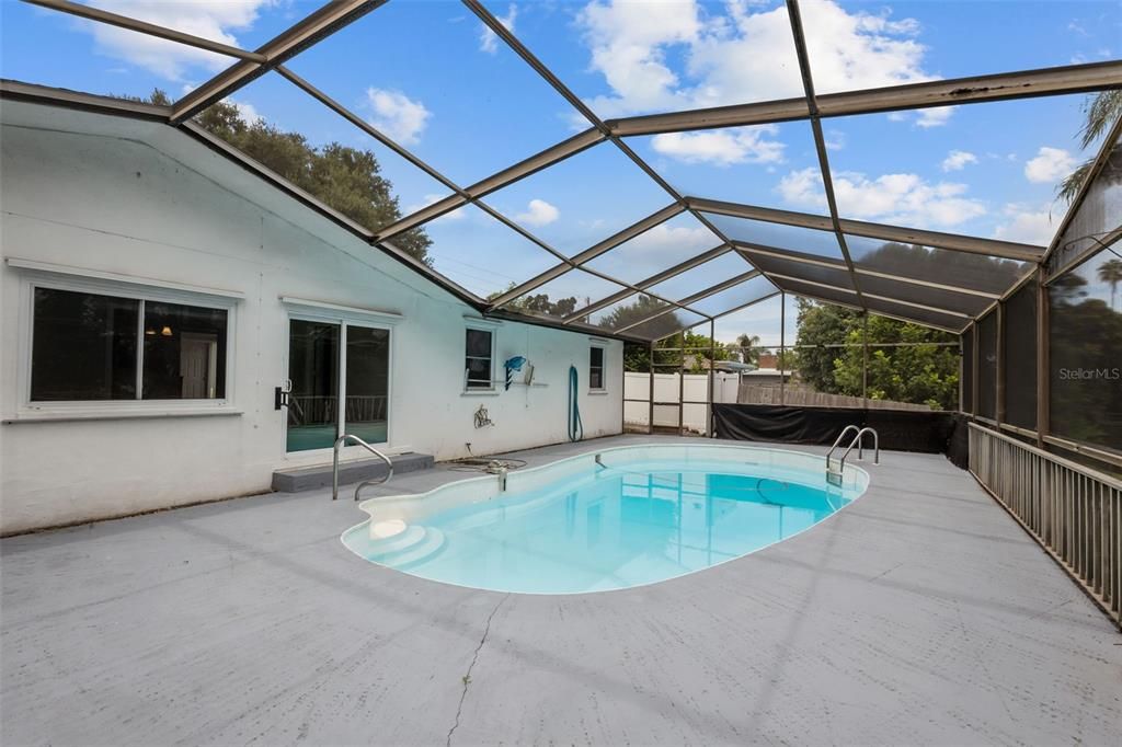 For Sale: $399,000 (4 beds, 2 baths, 1788 Square Feet)