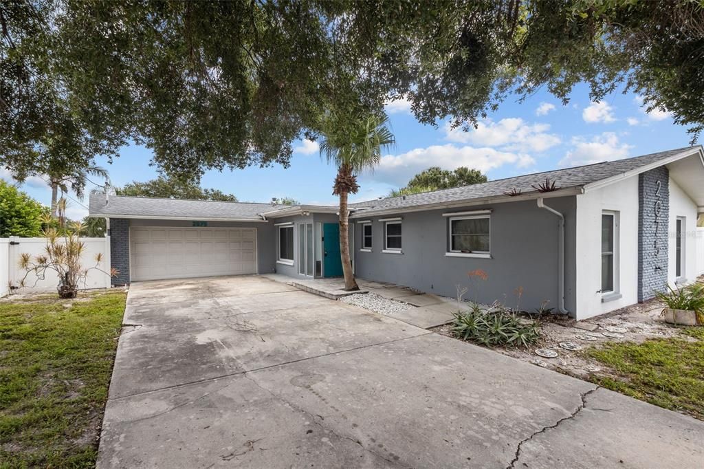 For Sale: $399,000 (4 beds, 2 baths, 1788 Square Feet)