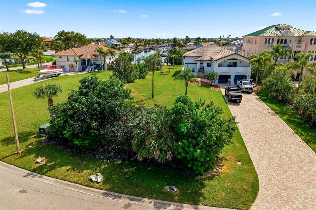 En Venta: $350,000 (0.29 acres)